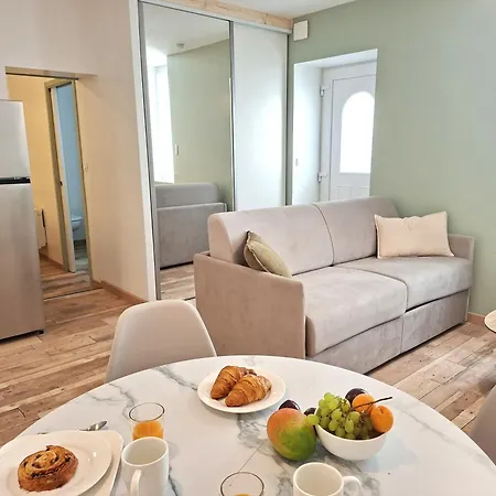 Le Cocon De Charme - 4pers - 2min Halle Marcadieu - 6min Centre Apartment